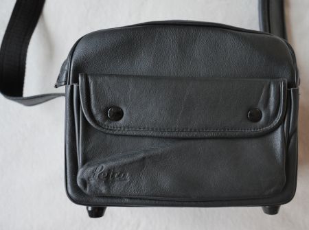 Sac d’épaule LEICA, cuir nappa noir