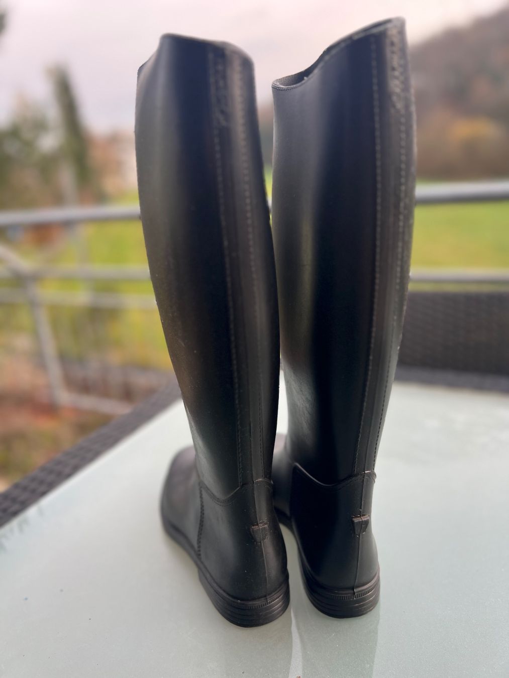 Scarpe da donna: Reitstiefel in Grösse 38, aus Kunstleder – Usato da Turgi venduto da SHK 5