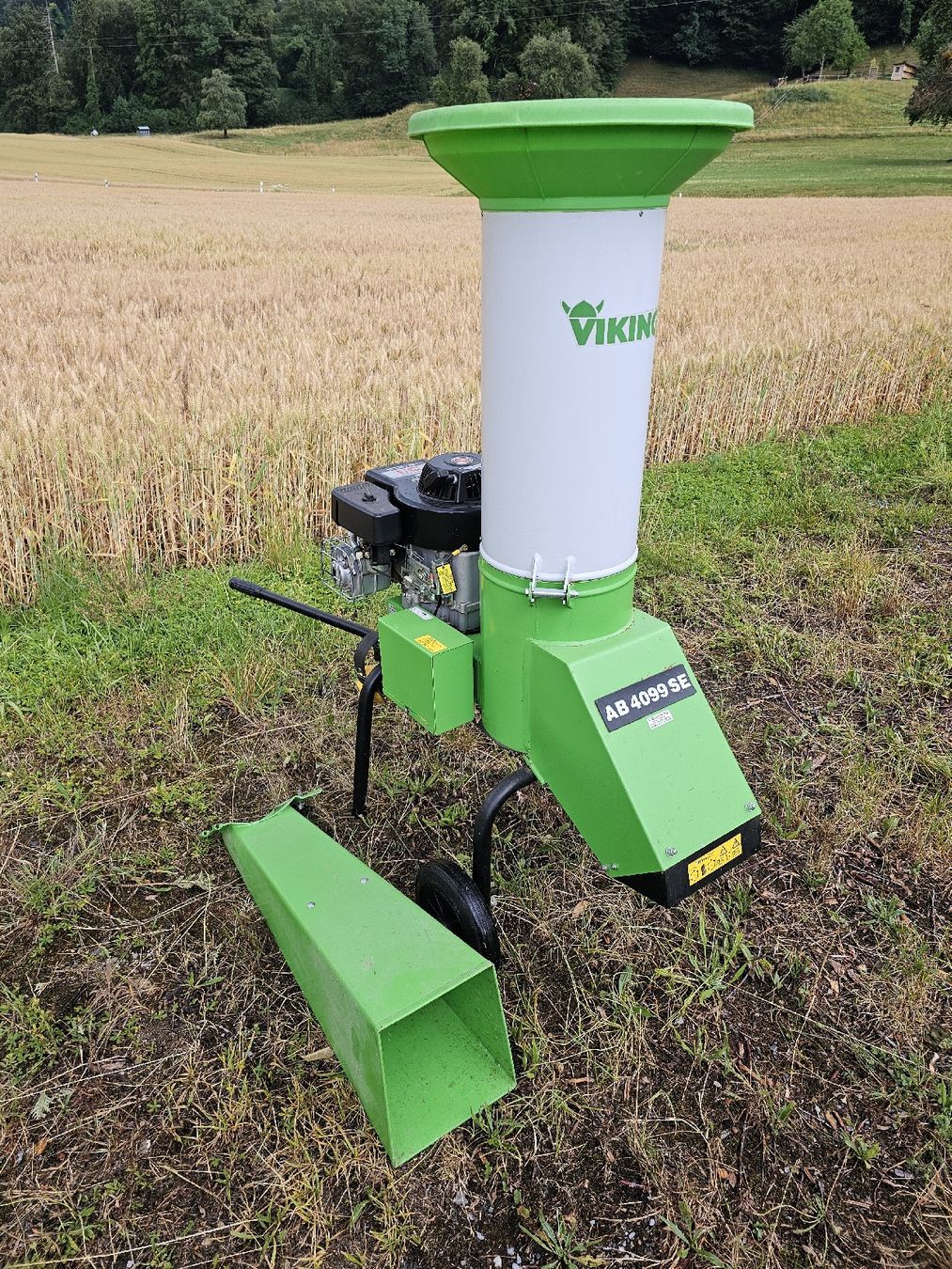 Viking Trinciatrici: Viking Gartenhäcksler AB 4099 SE – Usato da Meisterschwanden venduto da Hummer21