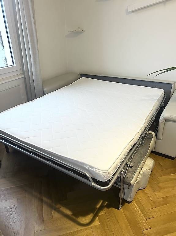 Divani: Canapé cuir convertible – Usato da Lausanne venduto da mel_9dgr 1