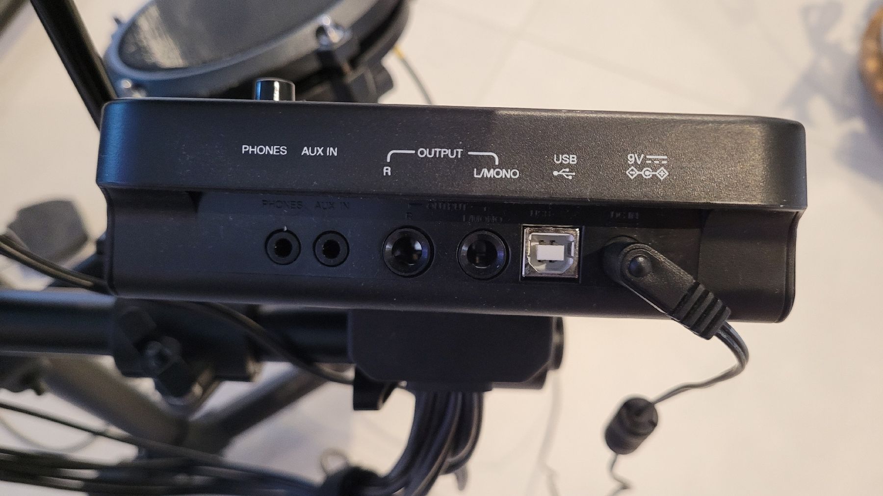 Alesis Strumenti musicali: Alesis Debut E-Drums für Kinder  – Usato da Frick venduto da gro_6pt9 3