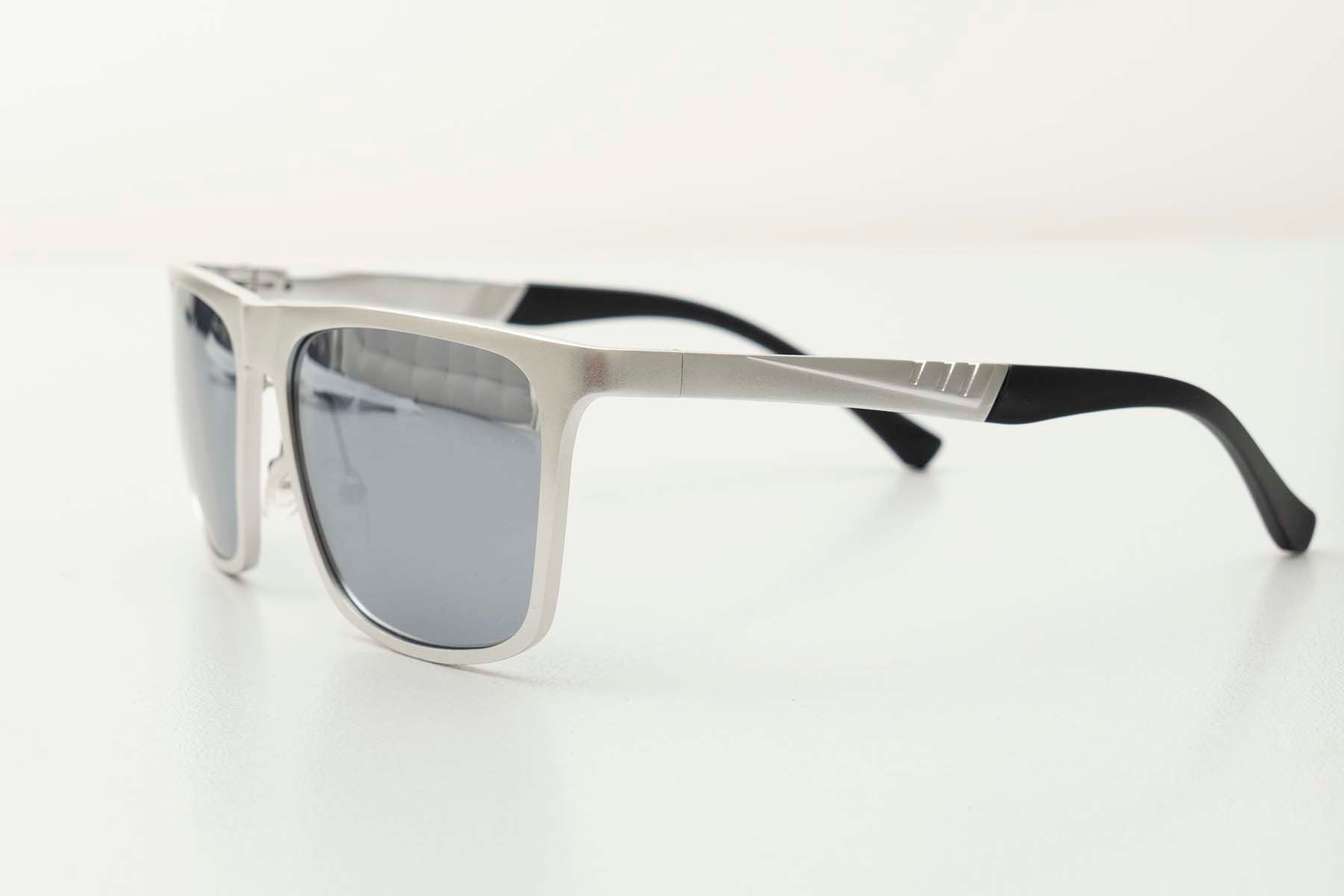 Occhiali & Lenti: Schöne Designer Sonnenbrille Square SILVER – Nuovo (secondo la descrizione) da Basel venduto da phil4001 1