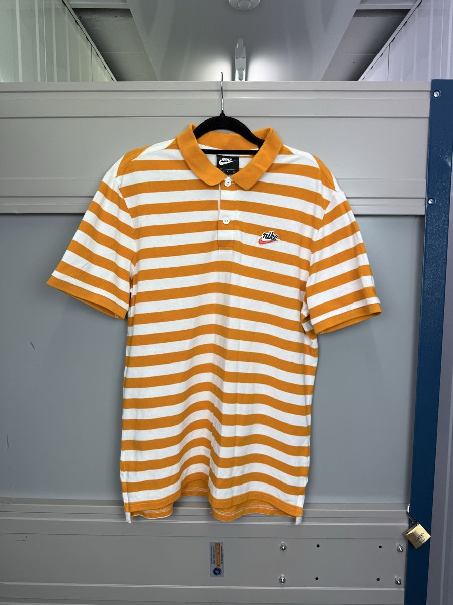 Nike Polo-Shirts: Nike Polo – Gebraucht aus Lausanne von Unehistoiredesapes