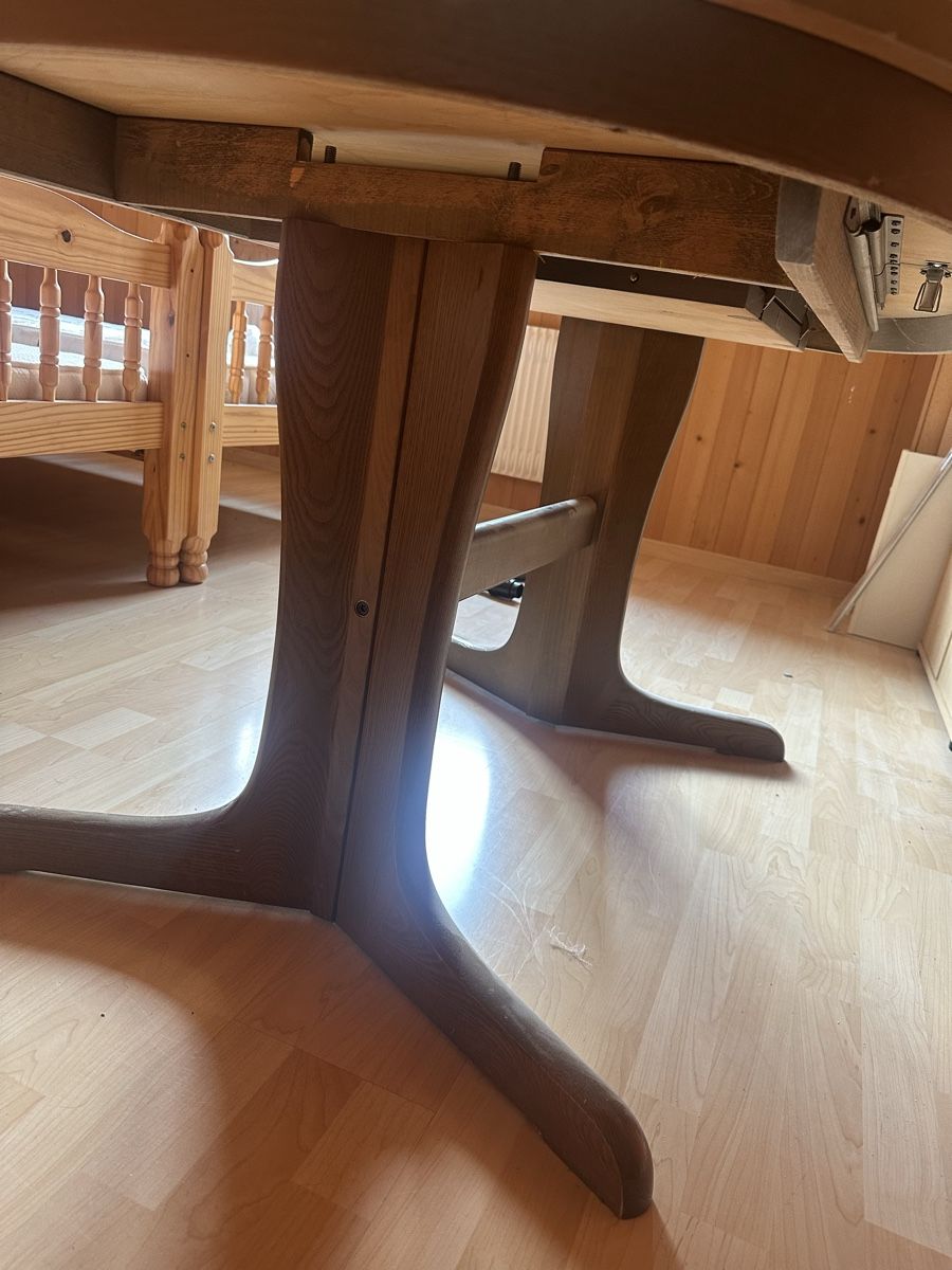 Tische: Esstisch ausziehbar  – Gebraucht aus Brienz von SarMi7 2