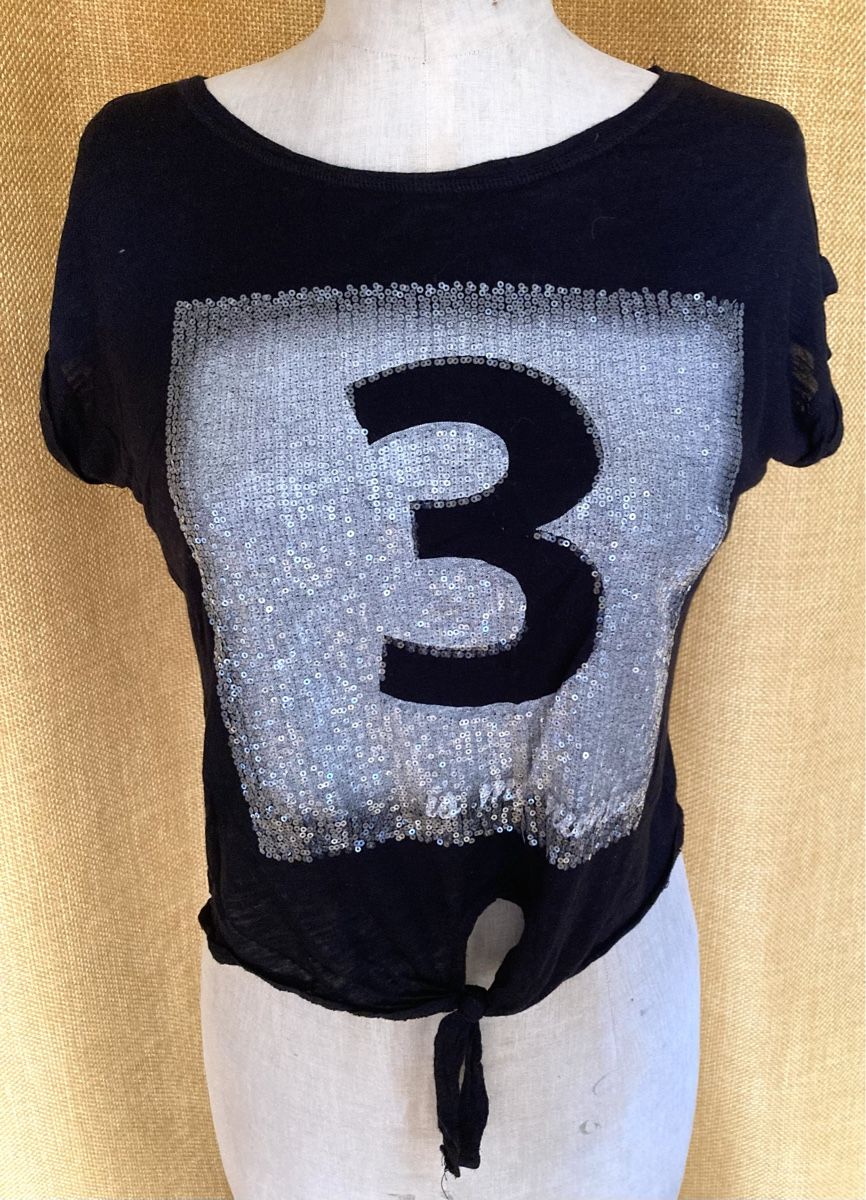 T-shirt: T-shirt à paillettes – Usato da Ardon venduto da hel_2sxp