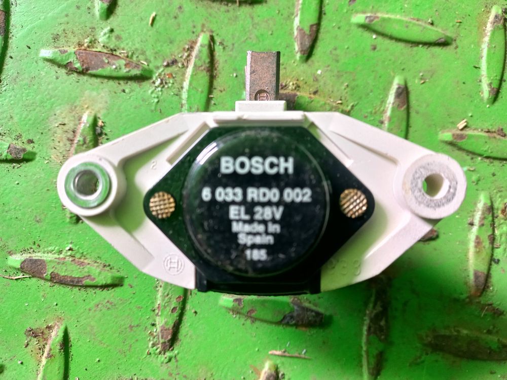 Alternator Lichtmaschine Regler Bosch Nr 6033RD0002 24V 28V (Gebraucht ...