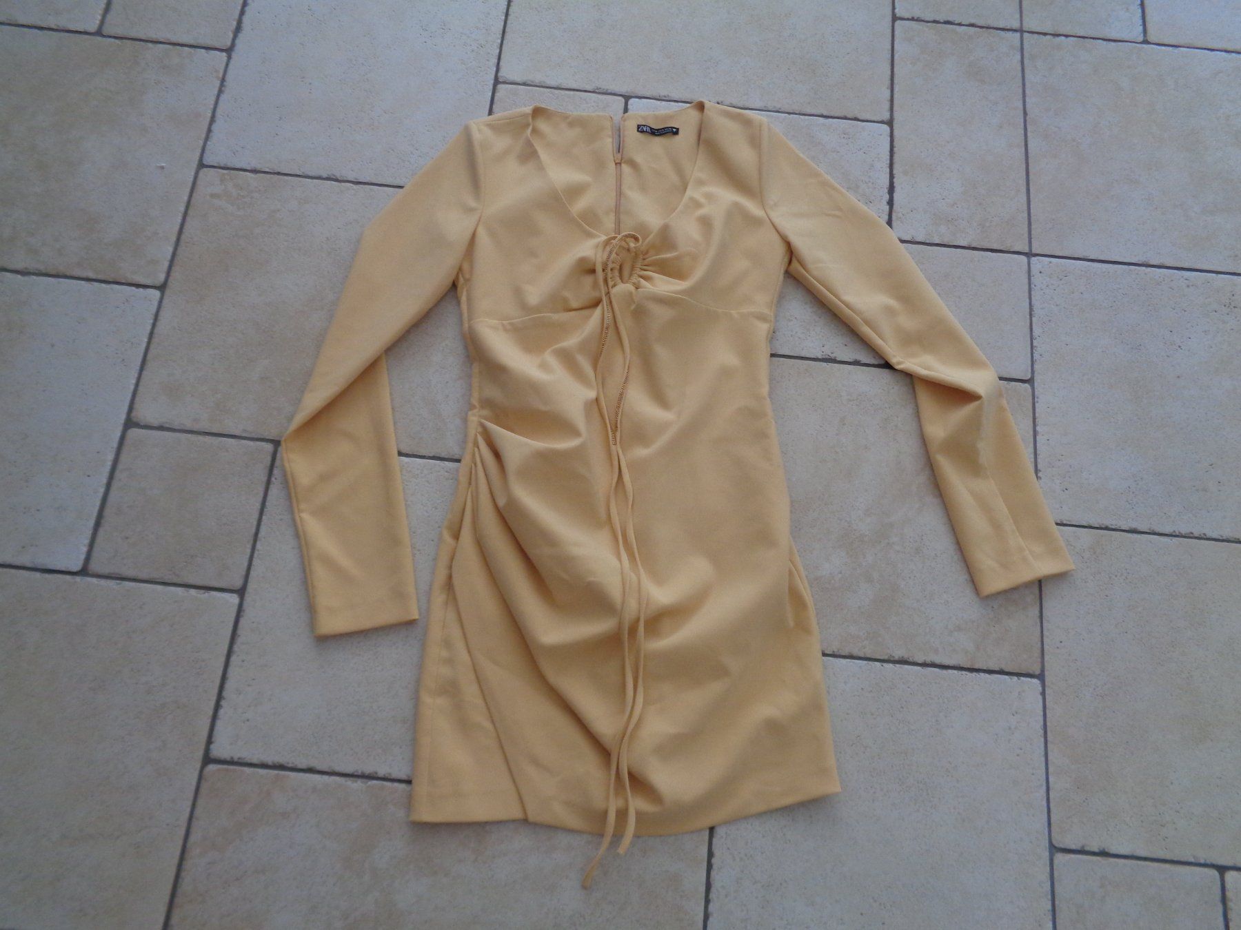 Zara Vestiti: Kleid  Zara  Grösse M – Usato da Kreuzlingen venduto da Robi-2003