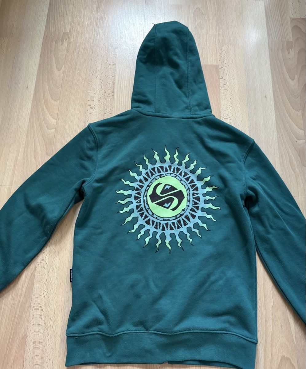 Quiksilver Vestes & Manteaux: Quiksilver Jäckchen Gr.128 – D'occasion à Kappelen par nicole.vaucher 1