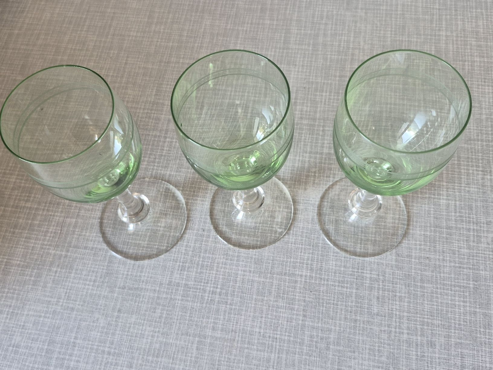 Gläser: 3 antike Weingläser grün Glas  – Gebraucht aus Frauenfeld von mel_2gqy 3