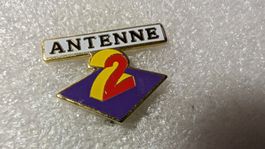Ansteckpin 207: Antenne 2