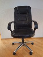 Bürostuhl Leder schwarz mit Gebrauchsspuren