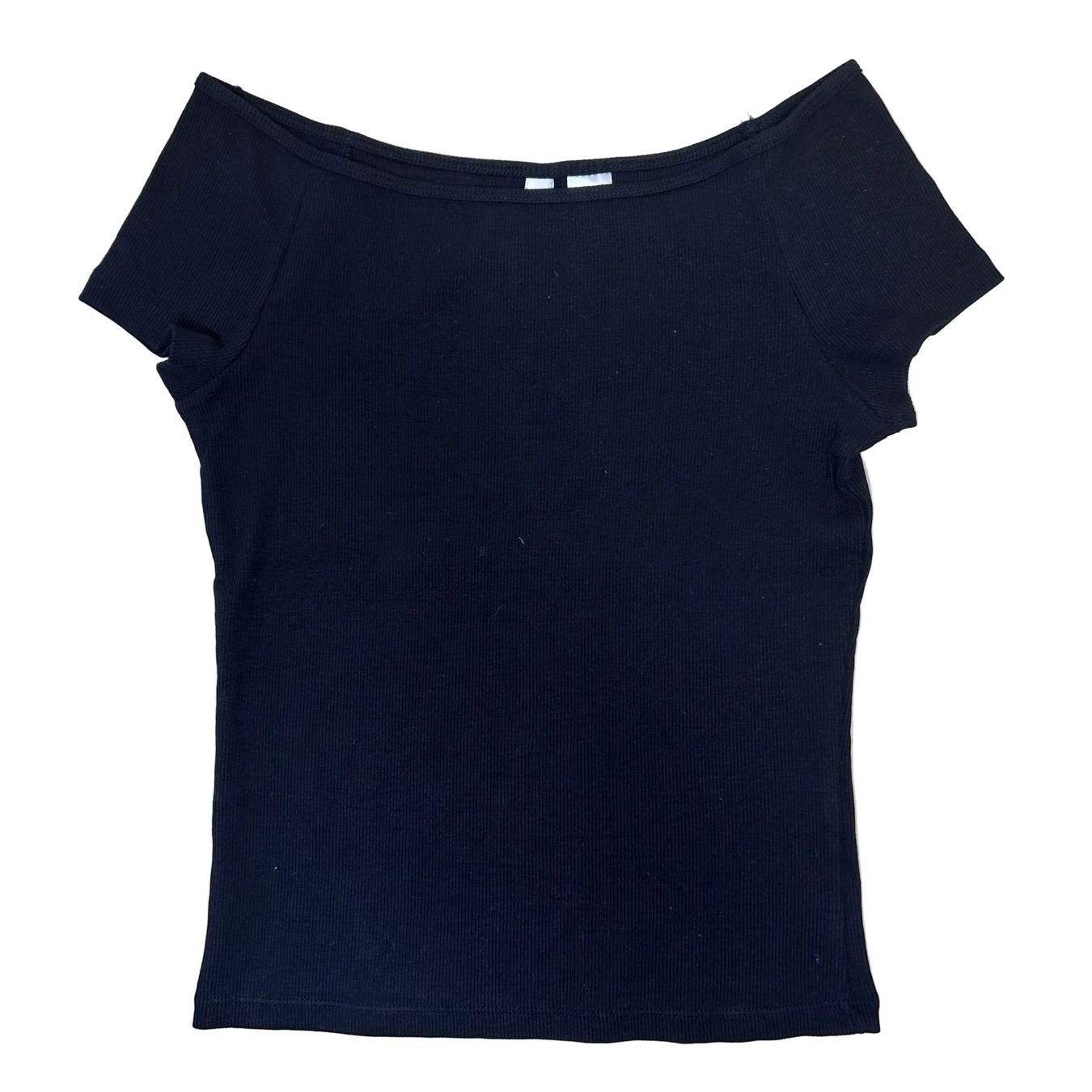 H&M T-shirt: H&M Off-the-Shoulder T-Shirt – Nuovo (secondo la descrizione) da St. Gallen venduto da look-twice