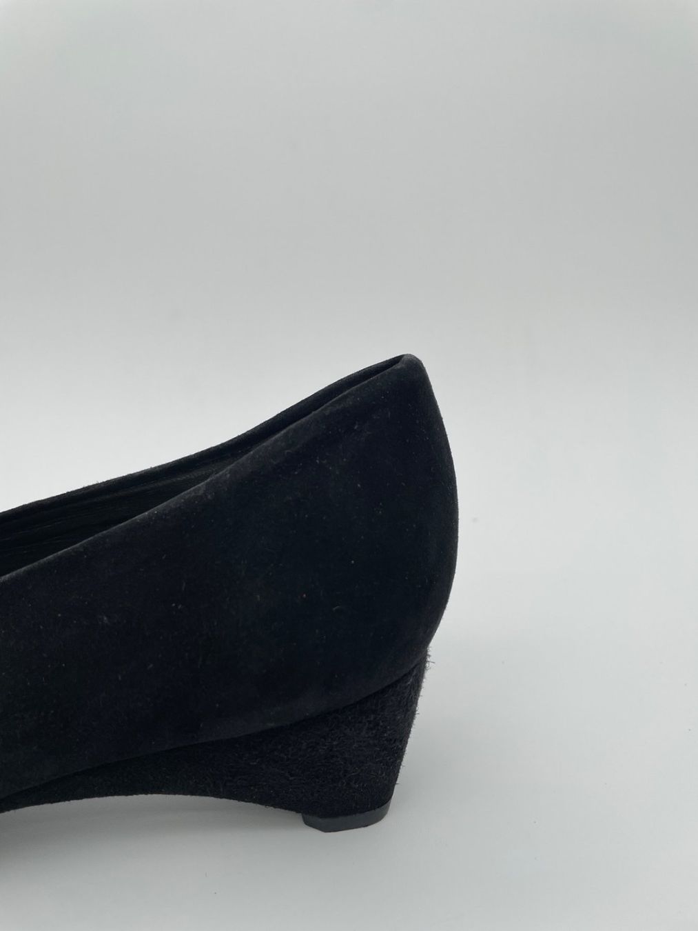 Stuart Weitzman Scarpe da donna: Stuart Weitzman Poco Klassischer Pump EU 38.5 Schwarz – Usato da Zürich venduto da shoe_shop 4