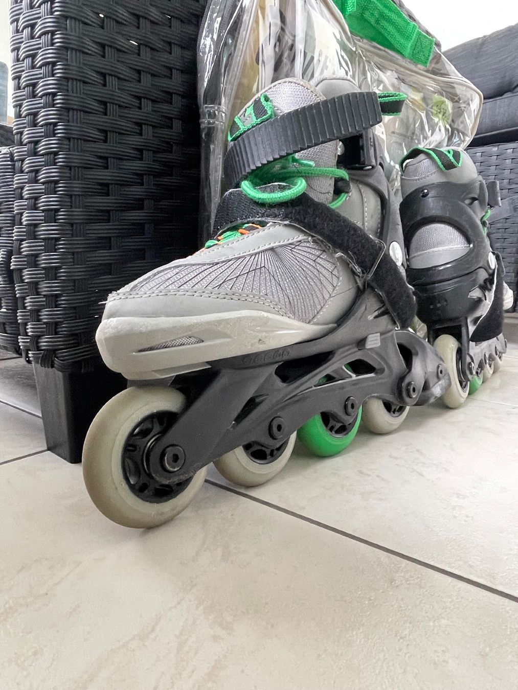 Pattini in linea & Pattini a rotelle: Kinder Softboot-Inlinesaktes und Skating-Schutz – Usato da Kloten venduto da Ceci76 2