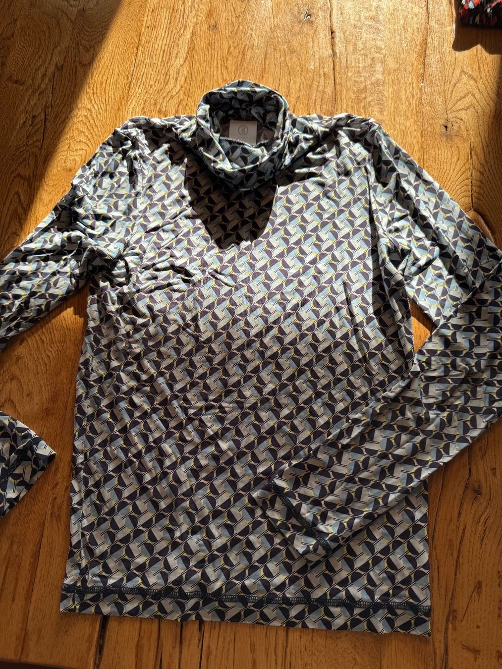 Bogner Maglioni & Felpe: Feiner Rollkragenpullover, Bogner, Gr. 36 – Usato da Oberrohrdorf venduto da maggys15 3