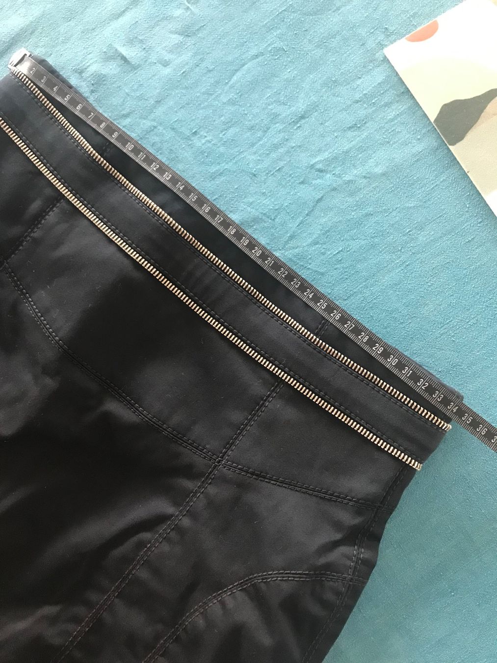 Bally Gonne: Jupe Bally Gr. 36 Made in Italy – Usato da Affoltern am Albis venduto da variablend 9
