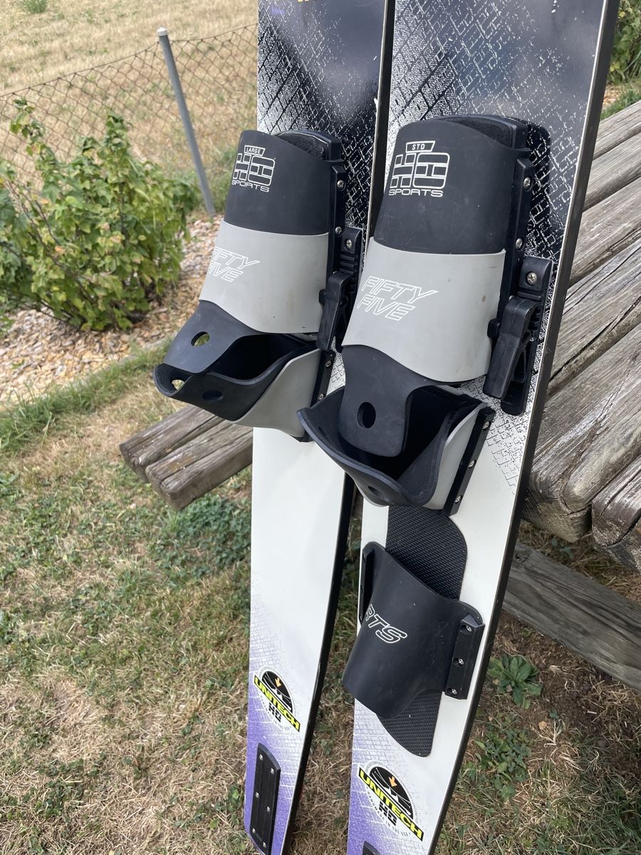 Skis: Ski nautique – Gebraucht aus Chézard-St-Martin von RePhone_ 1