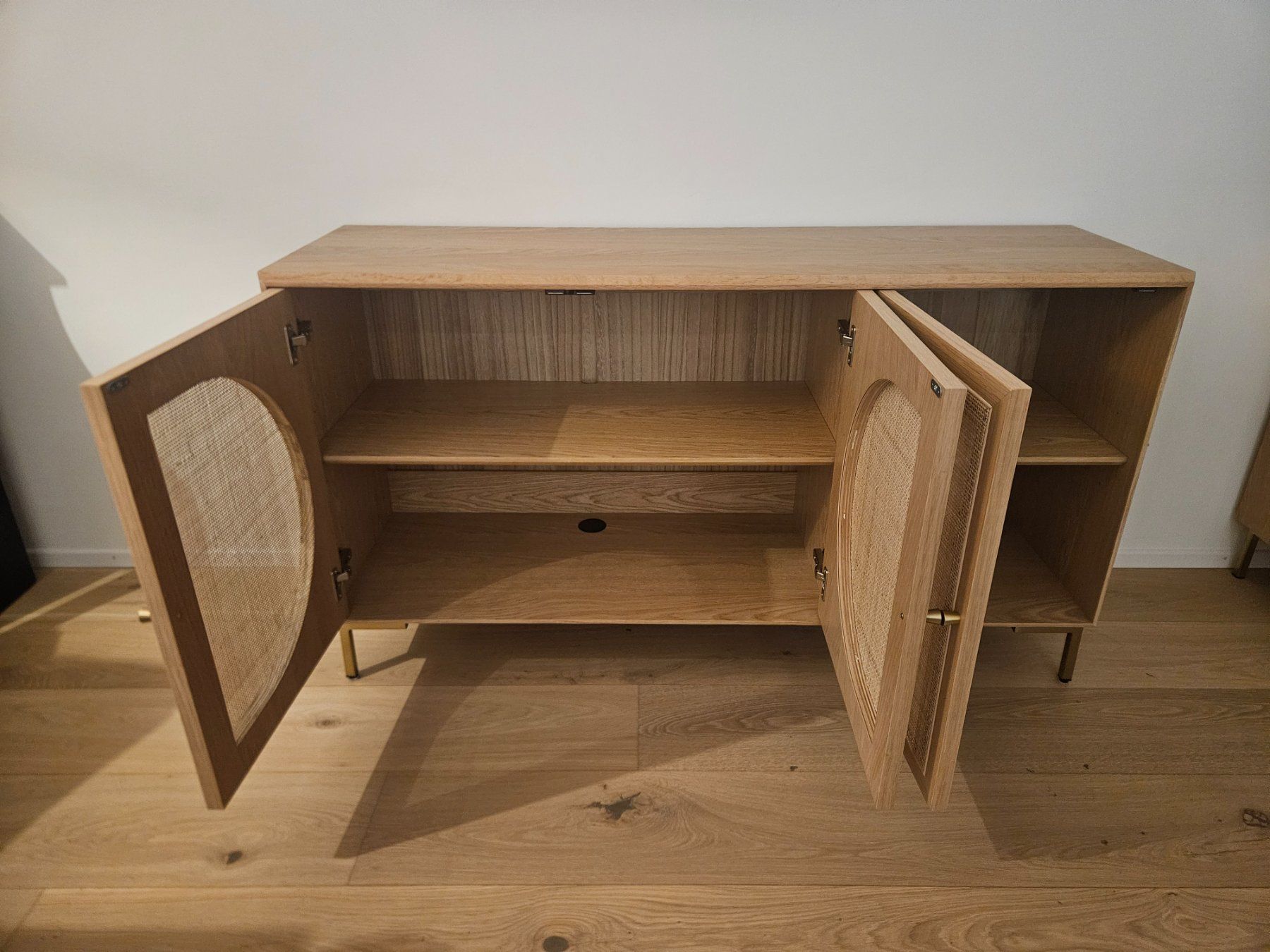 Livique TV Möbel: Sideboard Aleeke – Gebraucht aus Zürich von bah_zw2k 1