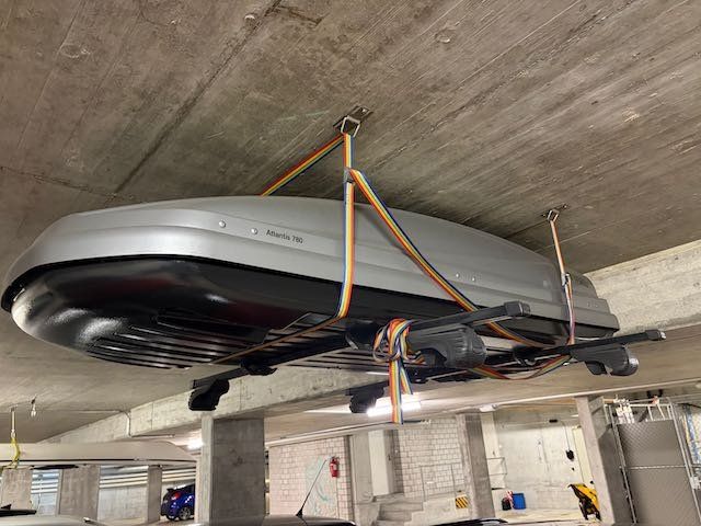 Thule Box da tetto: Dachbox Thule Atlantis 780 silber – Usato da Herrliberg venduto da Buchenrain