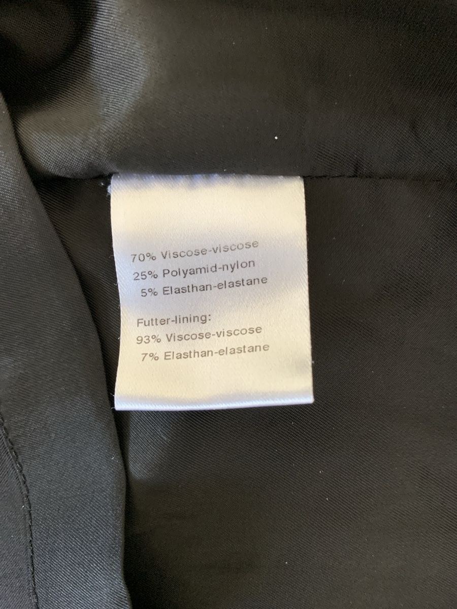 Akris Kleider: AKRIS: Lässiges schwarzes Etui-Kleid, 38 – Gebraucht aus Luzern von paulablue 2