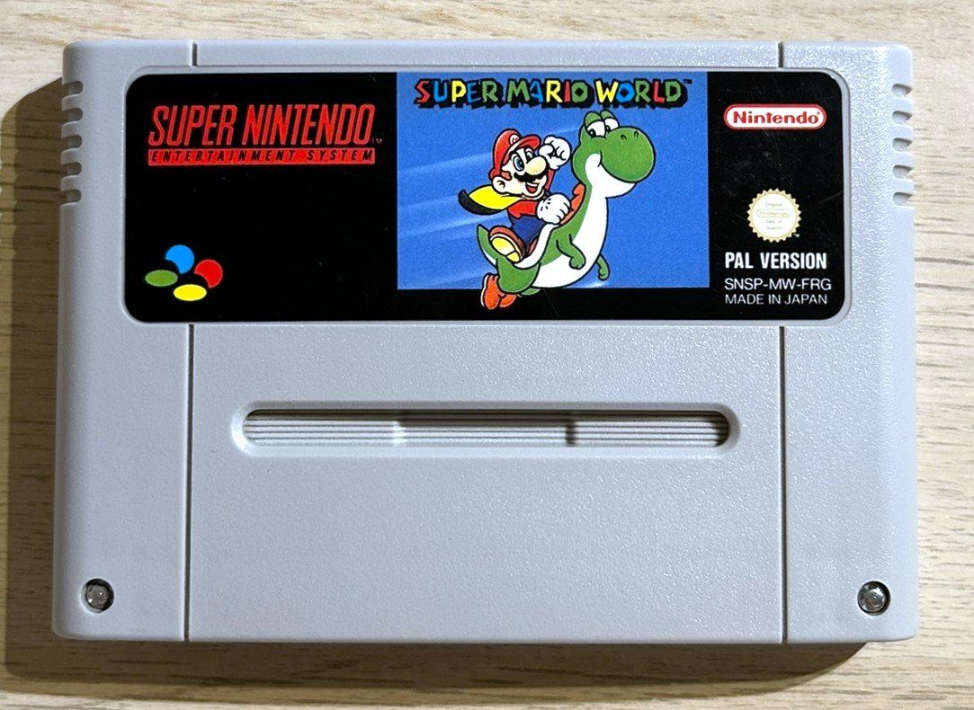 Nintendo Giochi: Super Mario World Super Nintendo SNES – Usato da St. Gallen venduto da Alpine.Arcade