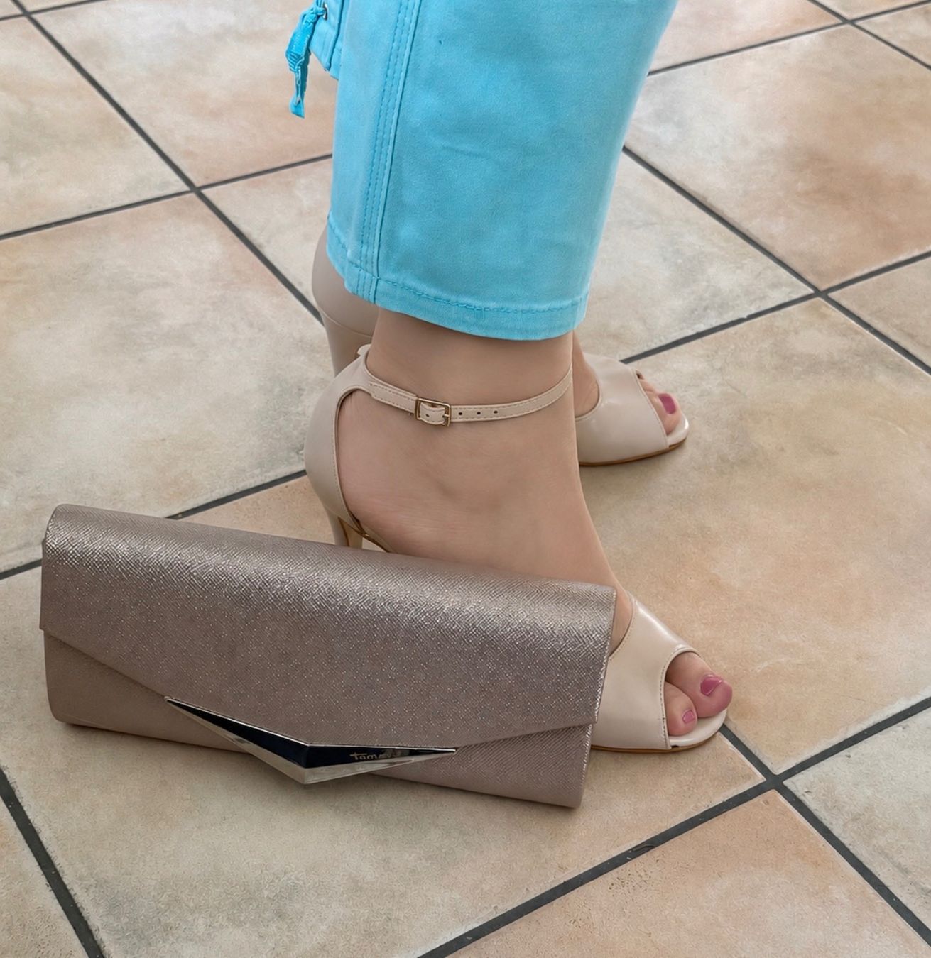 Scarpe da donna: Pumps mit Tasche – Nuovo (secondo la descrizione) da Burgdorf venduto da Nessy02 4