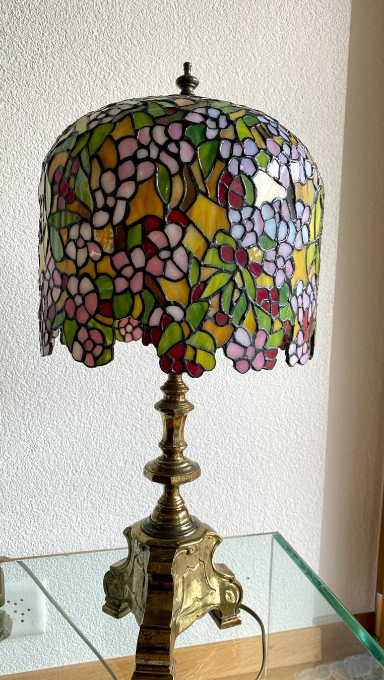 Lampen: Stehlampe mit Messingfuss und Tiffanyschirm – Gebraucht aus Brügg BE von saphyrus24 4