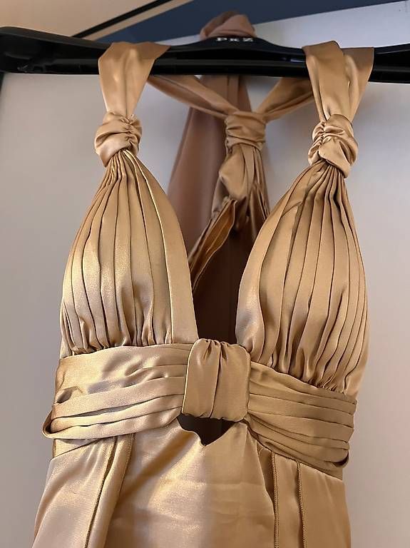 Robes: Vendo abito cerimonia bronze – D'occasion à Jona par sen_vd8v 3