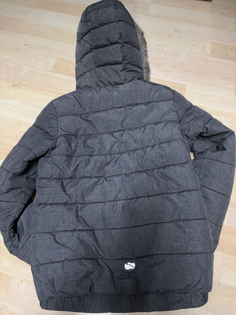 Esprit Jacken & Mäntel: Winterjacke Esprit Grösse 134 – Gebraucht aus Granges-Paccot von Fwaeber 1