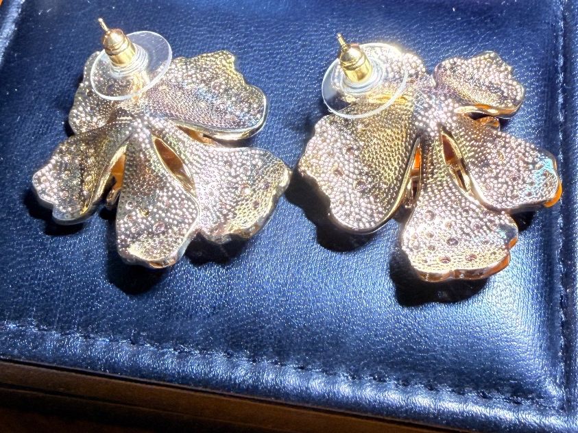 Orecchini pendenti & Orecchini a lobo: Boucles d’oreilles Fleur de Rosée – Nuovo e nell'imballaggio originale da St-Maurice venduto da Sandrinette123 3