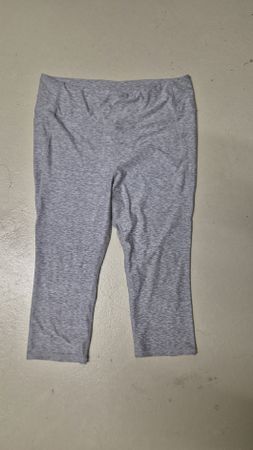 Damen Sporthose Capri grau H&M Grösse XL 