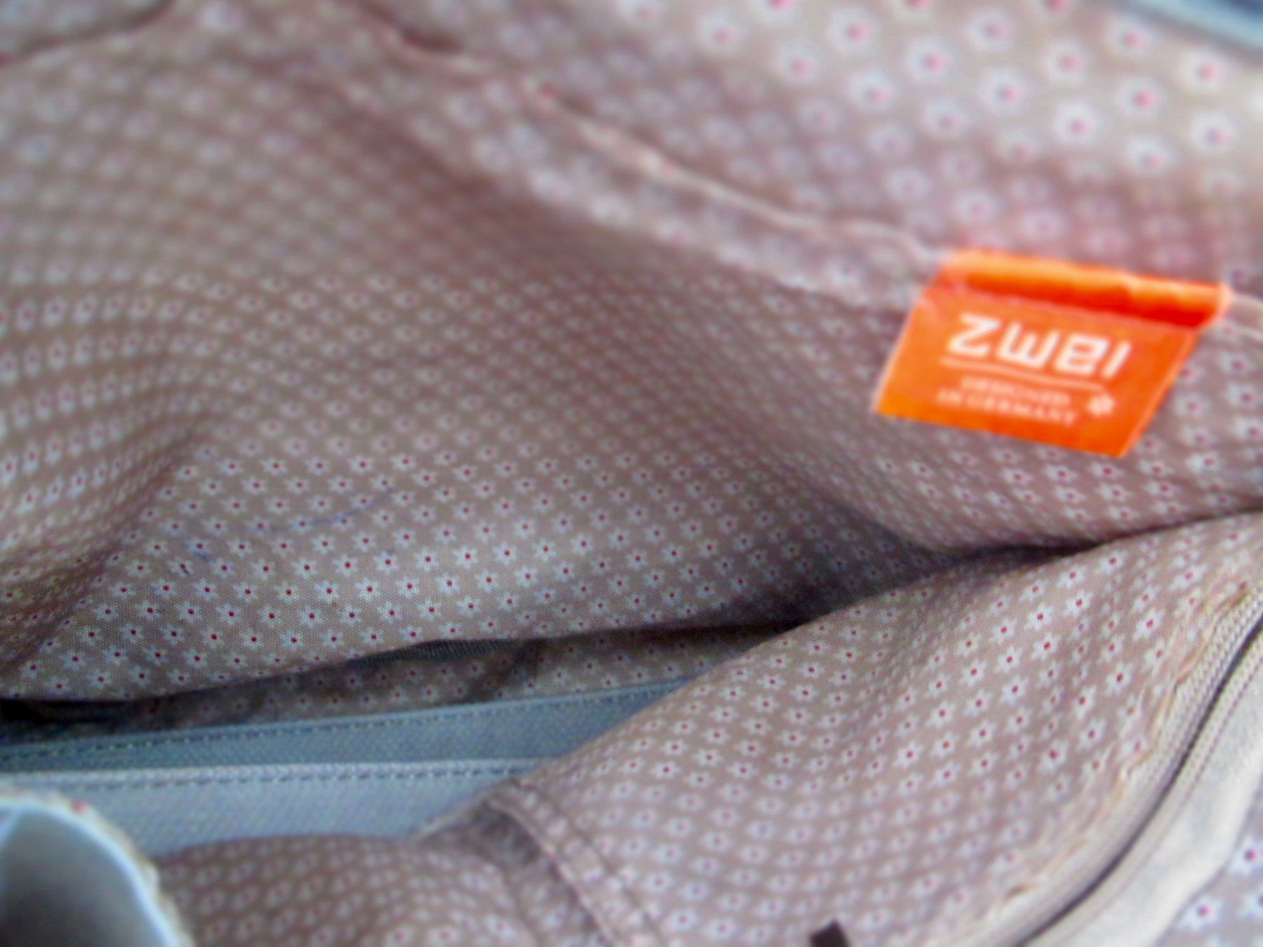 Zwei Taschen für Damen: SAC EN BANDOULIERE ZWEI – Gebraucht aus Murten von Selliot 5