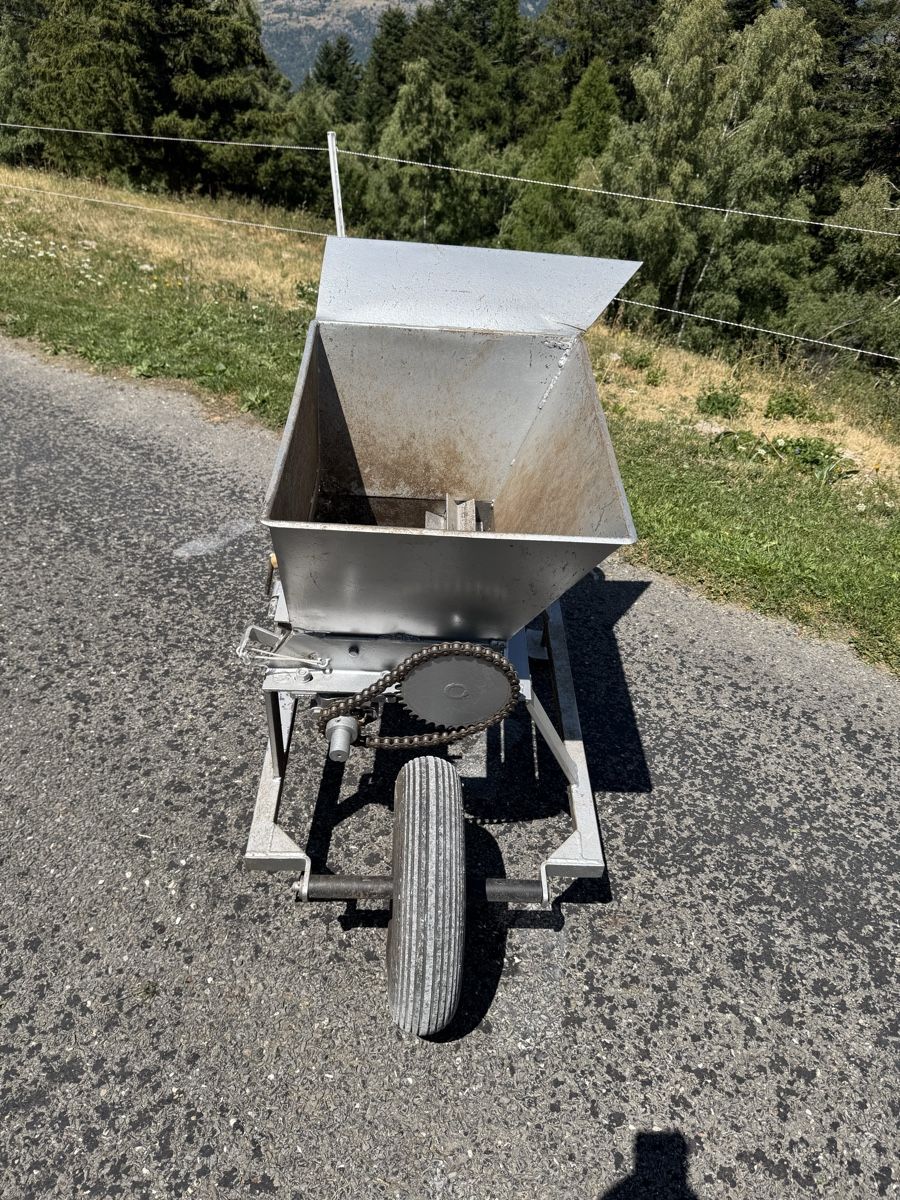 Tutte le macchine: Mistbrecher / Häcksler  – Usato da Eischoll venduto da Tschiepi6 2