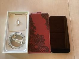 IPhone 12 Top Zustand 83% + neues Case