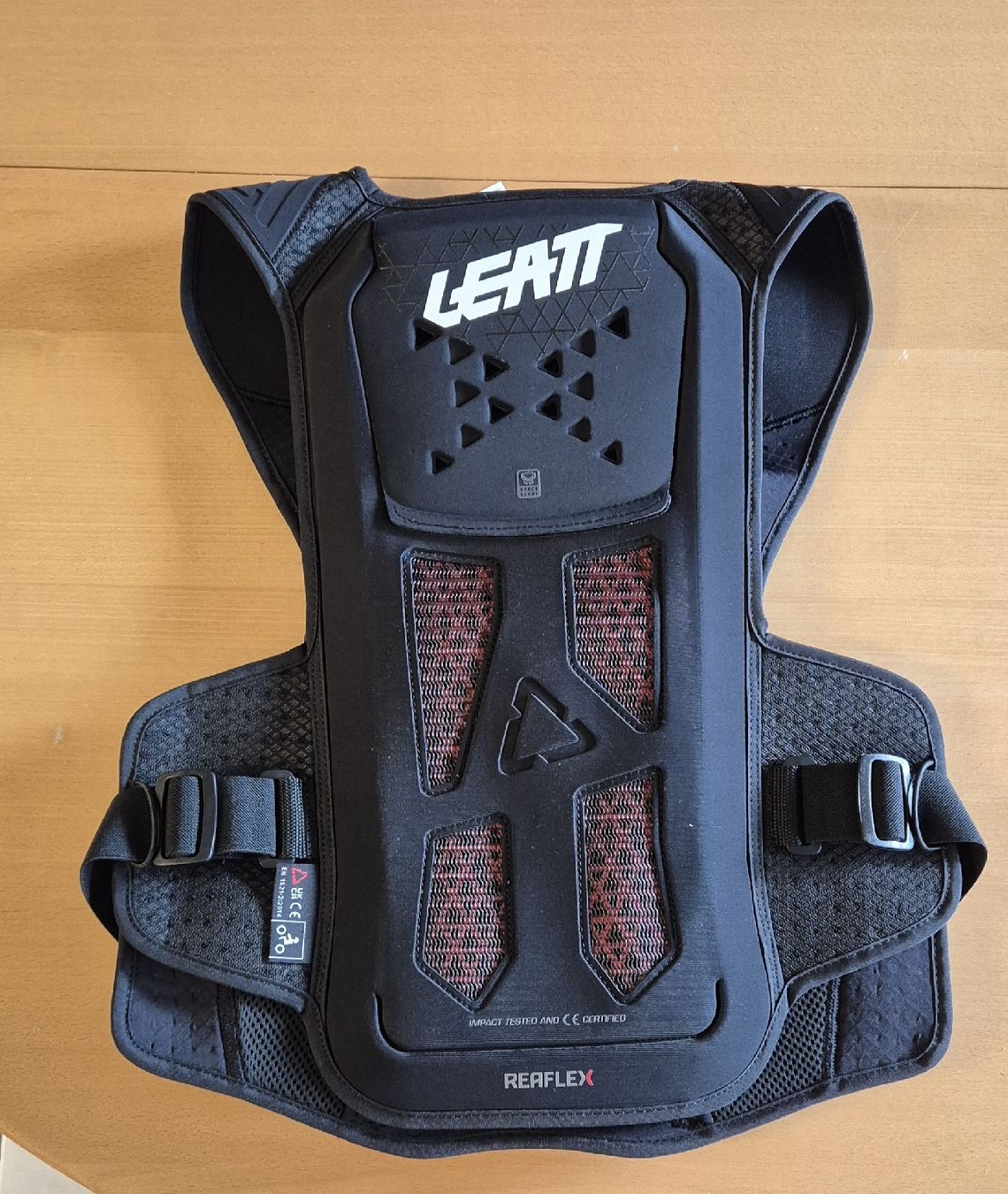 Leatt Protezioni & Imbottiture: Leatt Reaflex Body Protector – Nuovo e nell'imballaggio originale da Chur venduto da mountainlover1 1