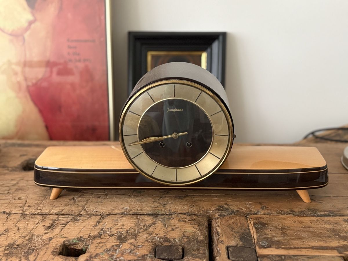Orologi da terra & Orologi da parete: Junghans Germany Art Deco Tisch Uhr – Usato da Duggingen venduto da AlexFlomi