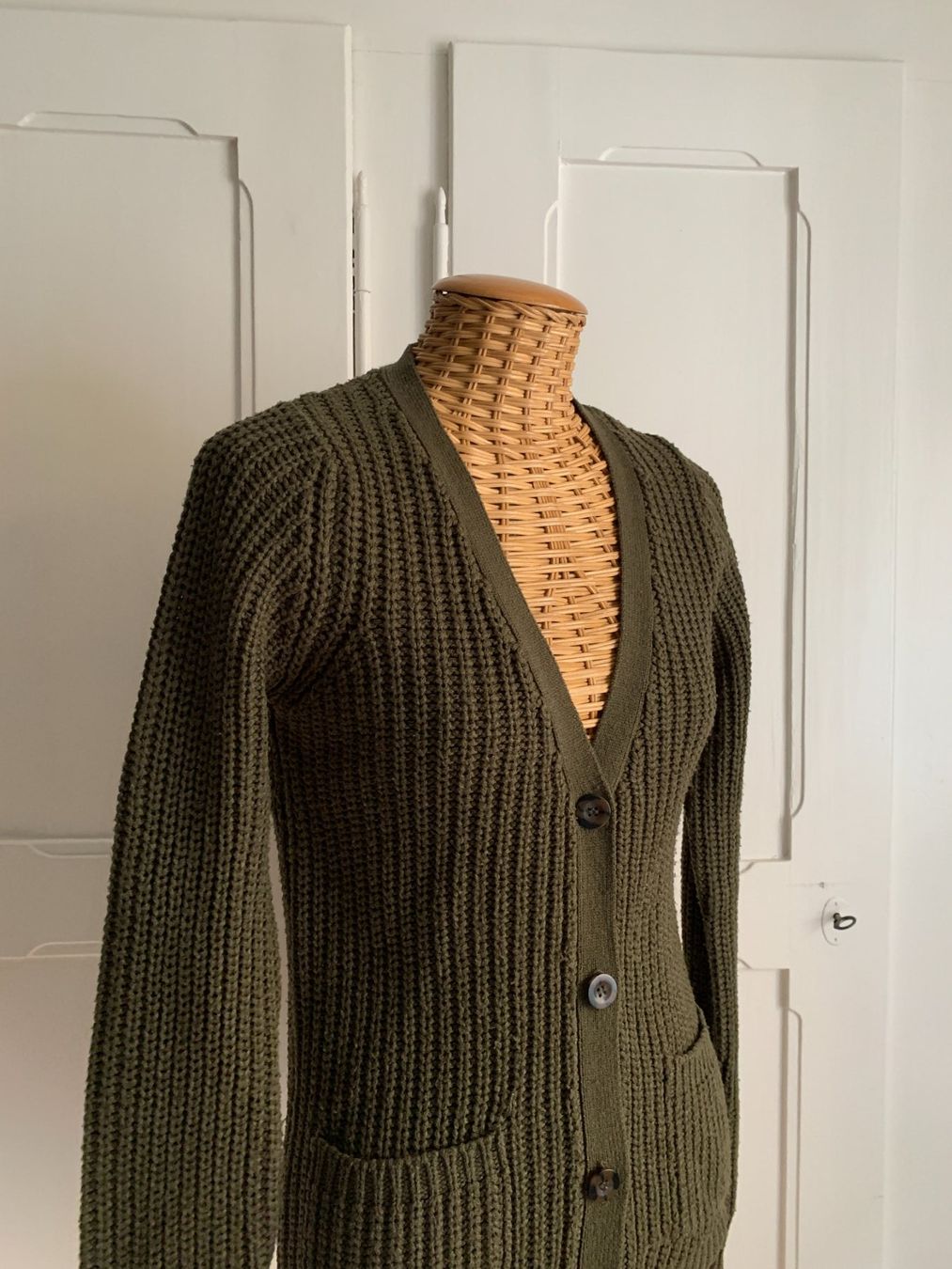 Giacche: Strickjacke olivgrün - S – Usato da Zürich venduto da Diazaio 1