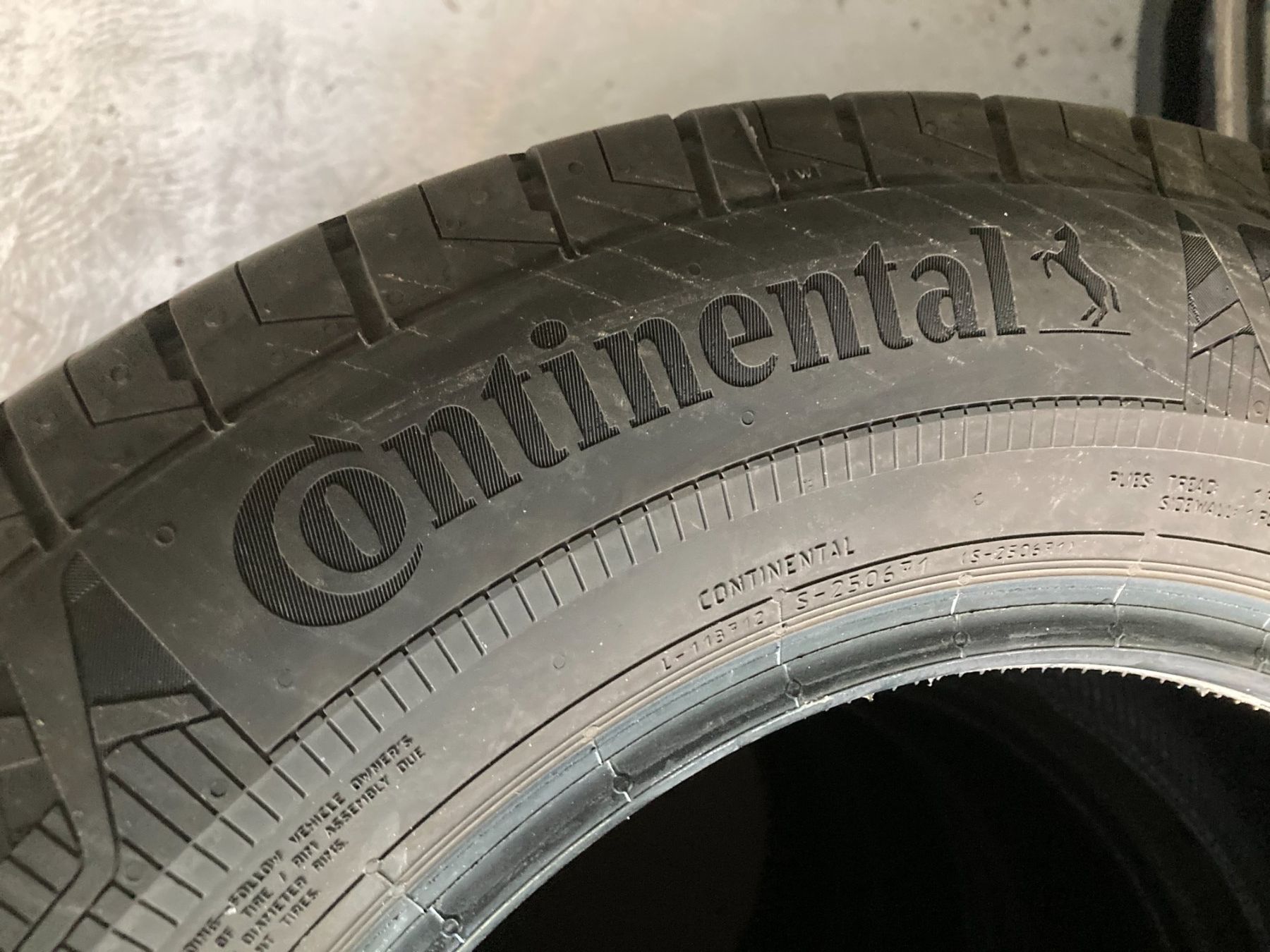 Continental Pneumatici & Ruote complete: 215/65R16 C Sommerpneu Continental – Usato da Cham venduto da Cham6332 4