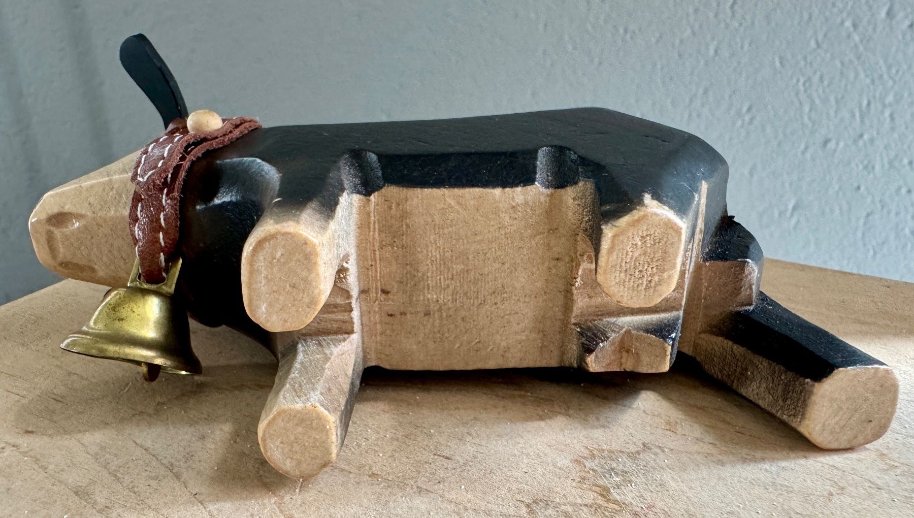 Figuren: Alte geschnitzte Holzkuh Kuh Holz – Gebraucht aus Rothrist von Luckywinner 5