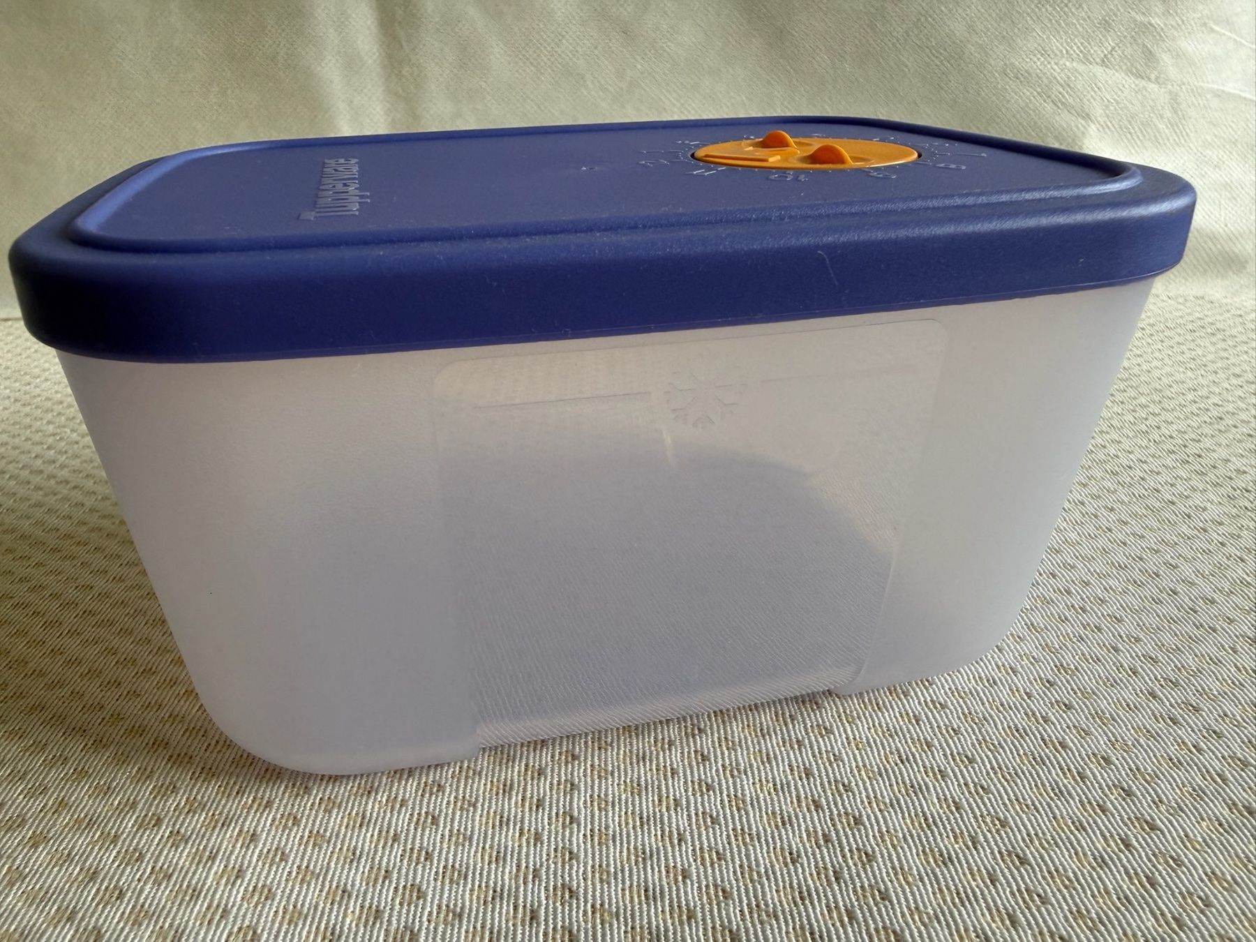 Tupperware Behälter & Ähnliches: Tupperware - boîte - 0,7L – Gebraucht aus Sion von accroshoes 1