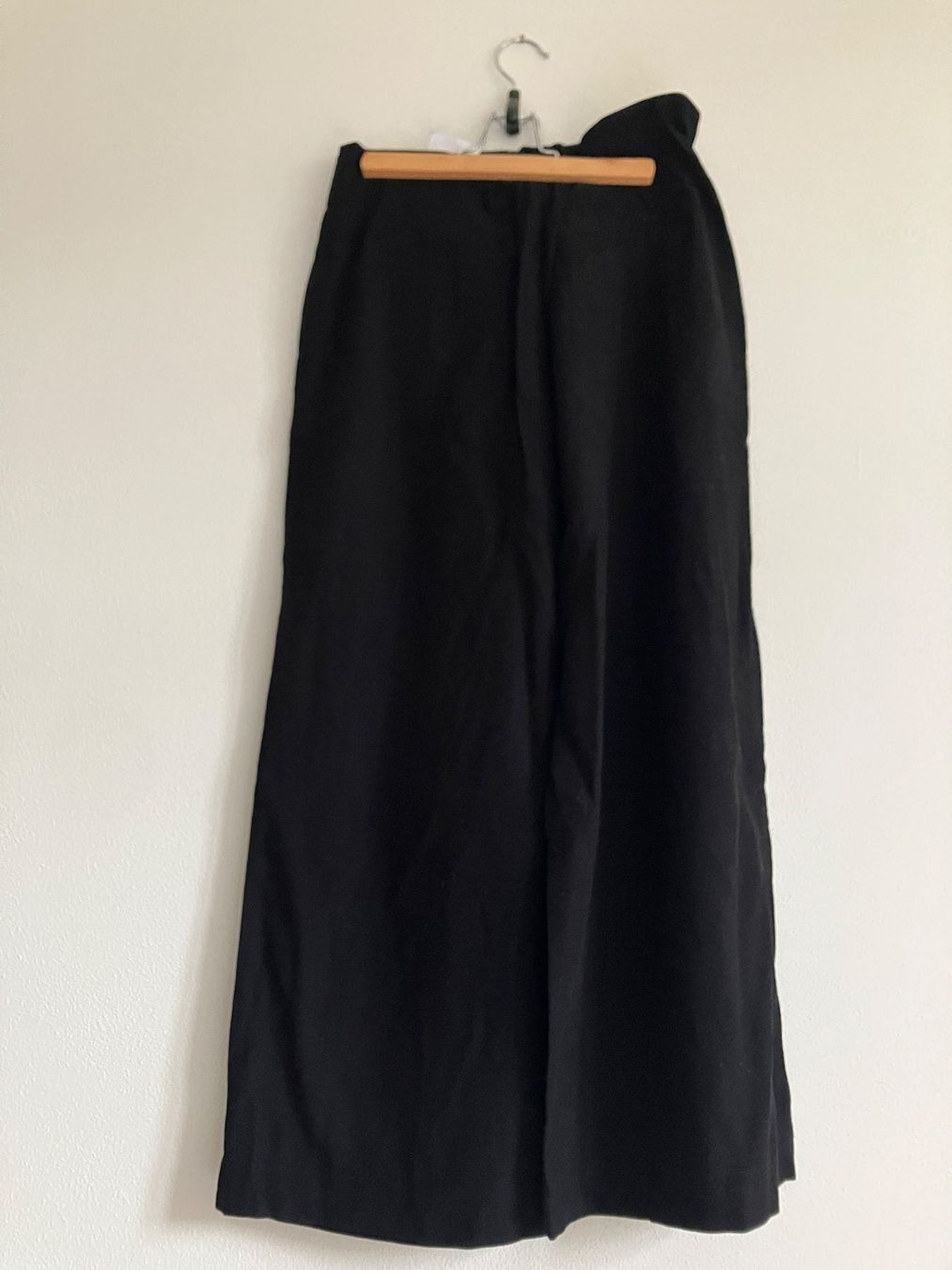 C&A Hosen: Schwarze Hose XS -C&A 36 – Gebraucht aus Zürich von Janakpur 1