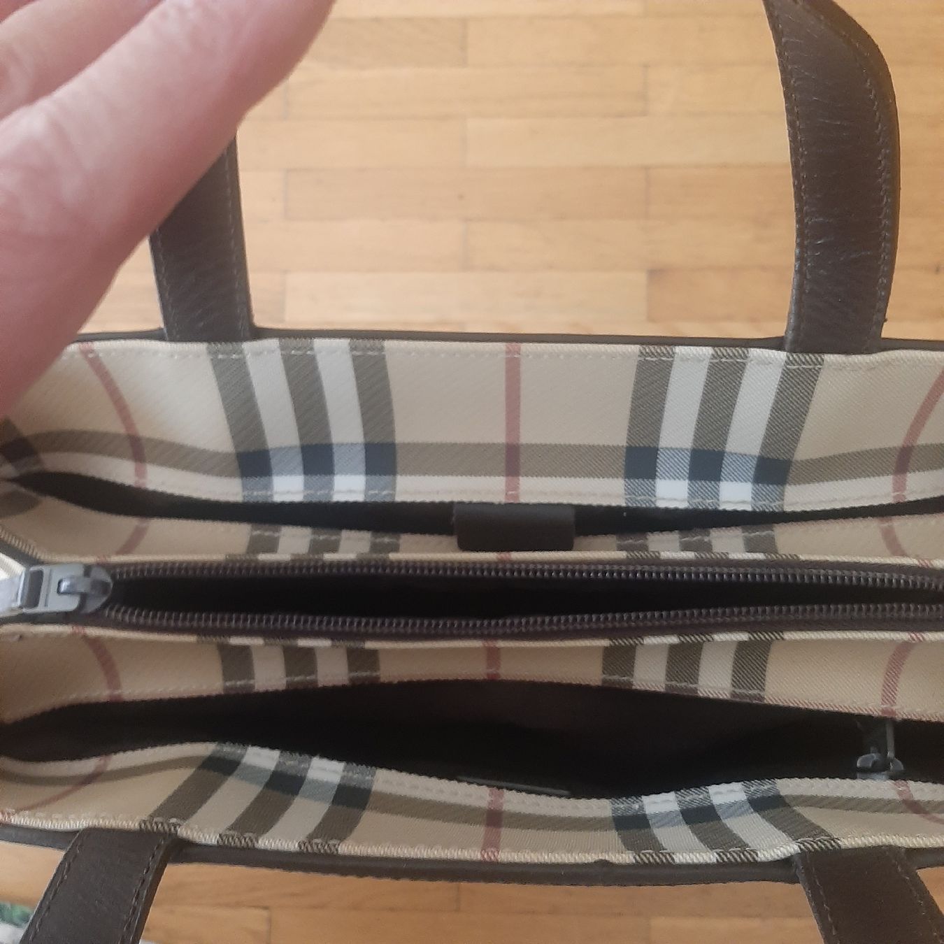 Burberry Borse da donna: Sac à main Burberry – Usato da Chêne-Bourg venduto da chsandra34 7