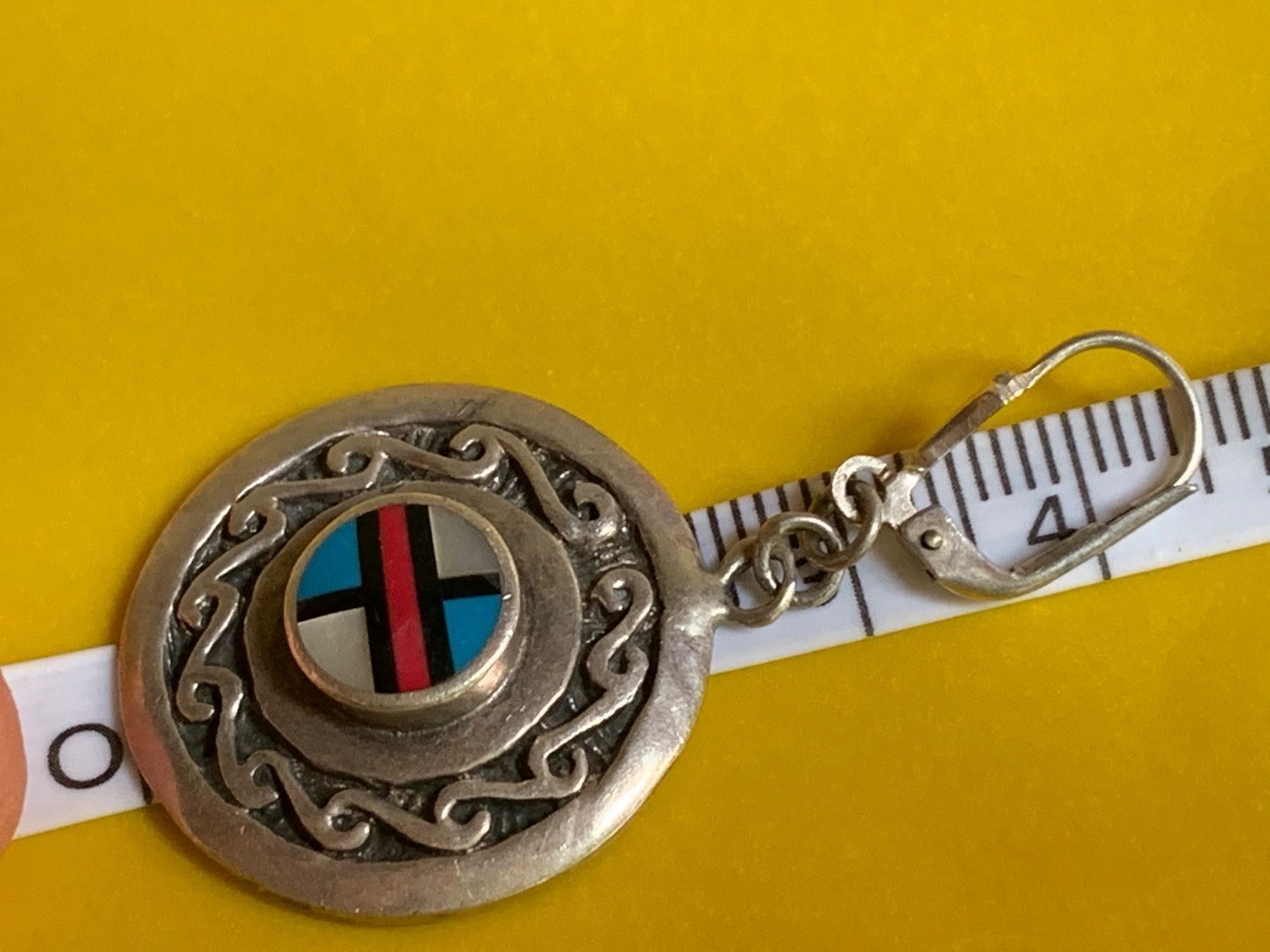 Ohrringe & -stecker: Ohrenringe rund silber/blau/rot/perlmut – Gebraucht aus Dittingen von Bellevista 8