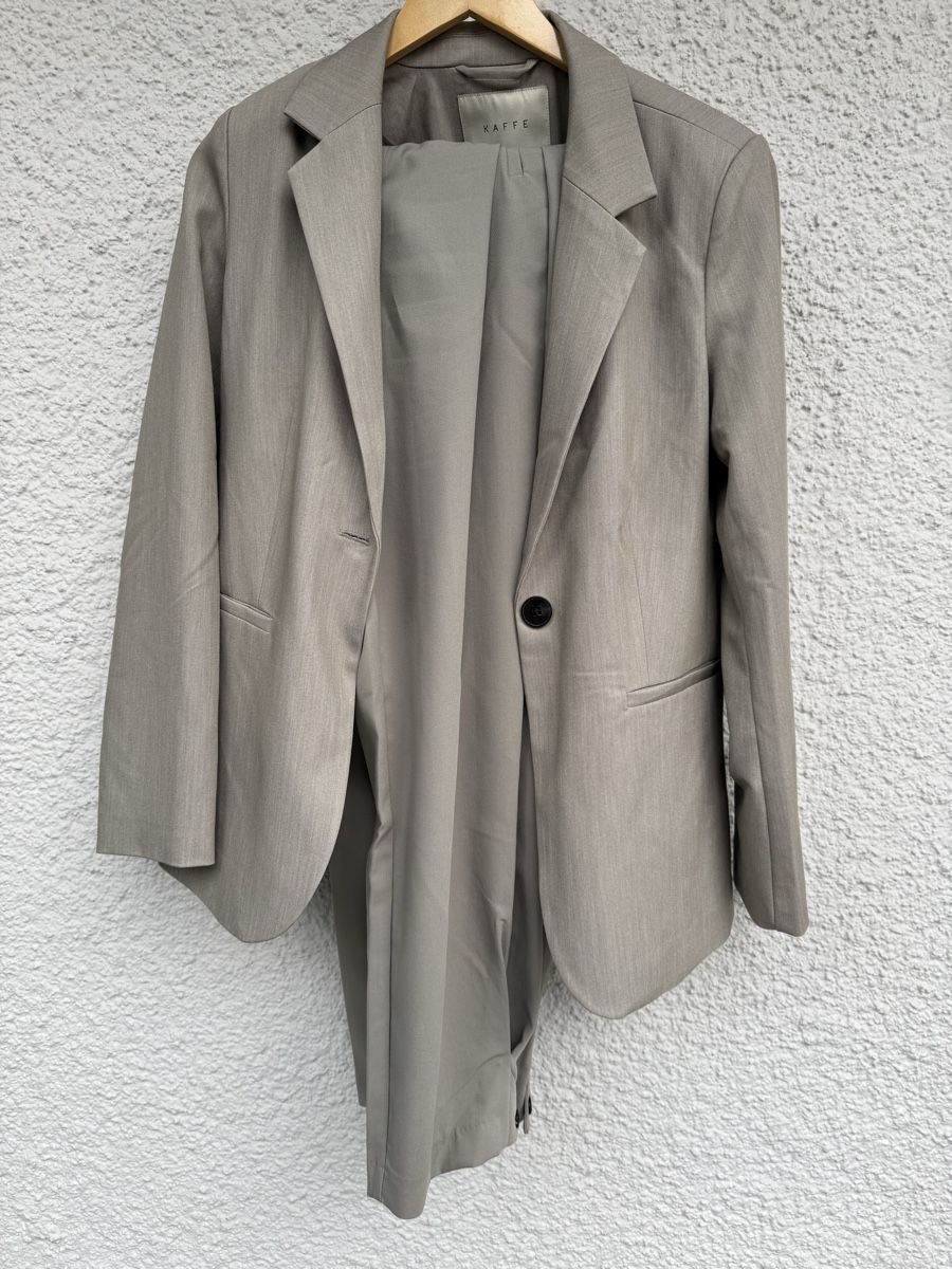 Anzüge: Eleganter Zweiteiler, Anzug Kaffee – Gebraucht aus Zürich von hartmann.r 4