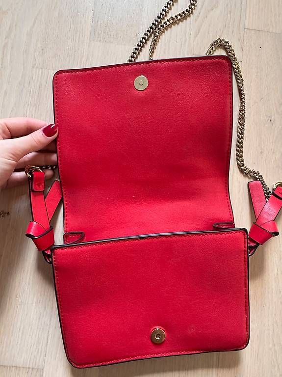 Zara Borse da donna: Rote Zara Umhängetasche – Nuovo (secondo la descrizione) da Arlesheim venduto da dan_vv9f 2