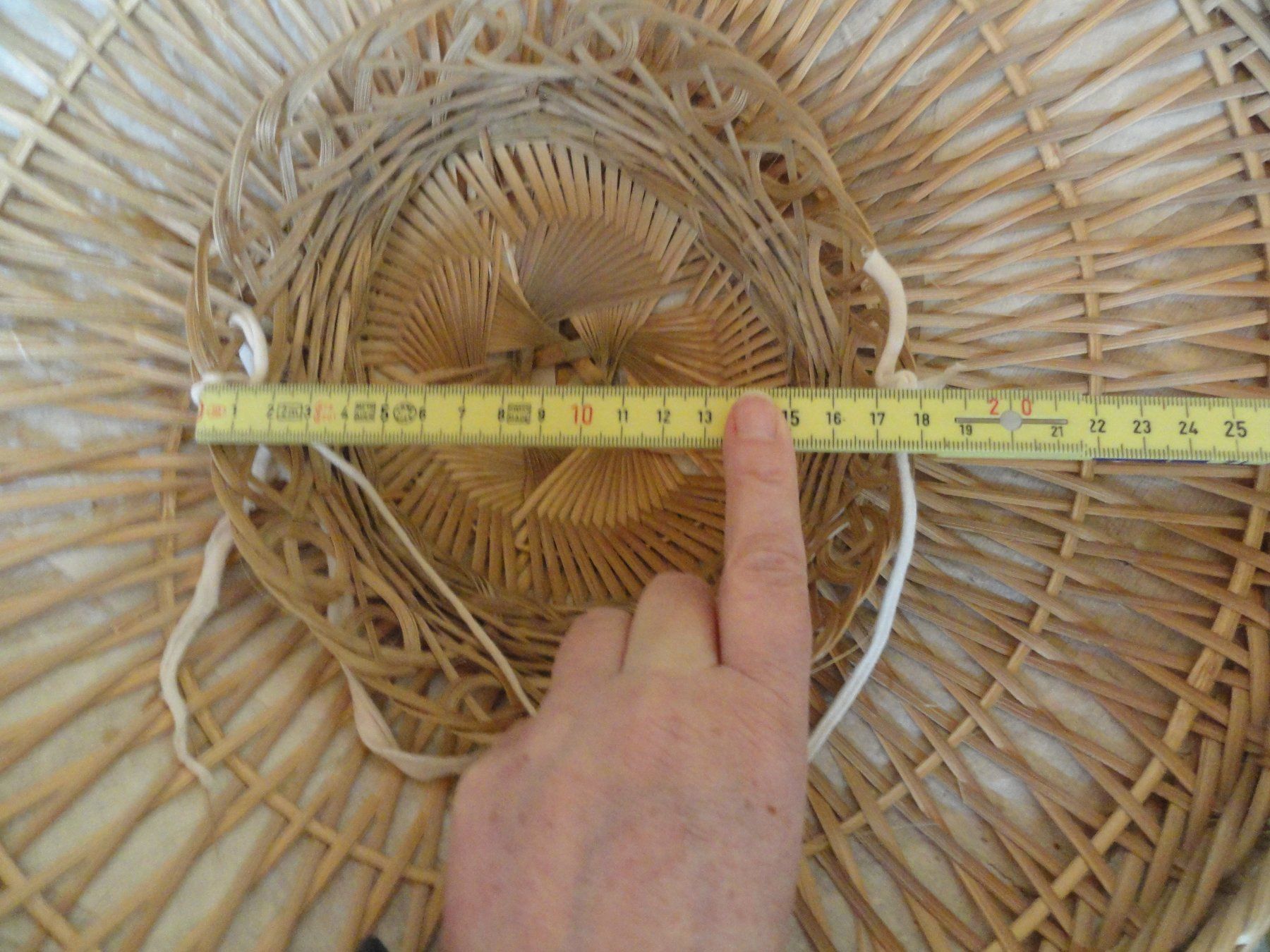 Chapeaux, bonnets & casquettes: Asiatischer Strohhut, handgefertigt – D'occasion à Ins par Baj 5