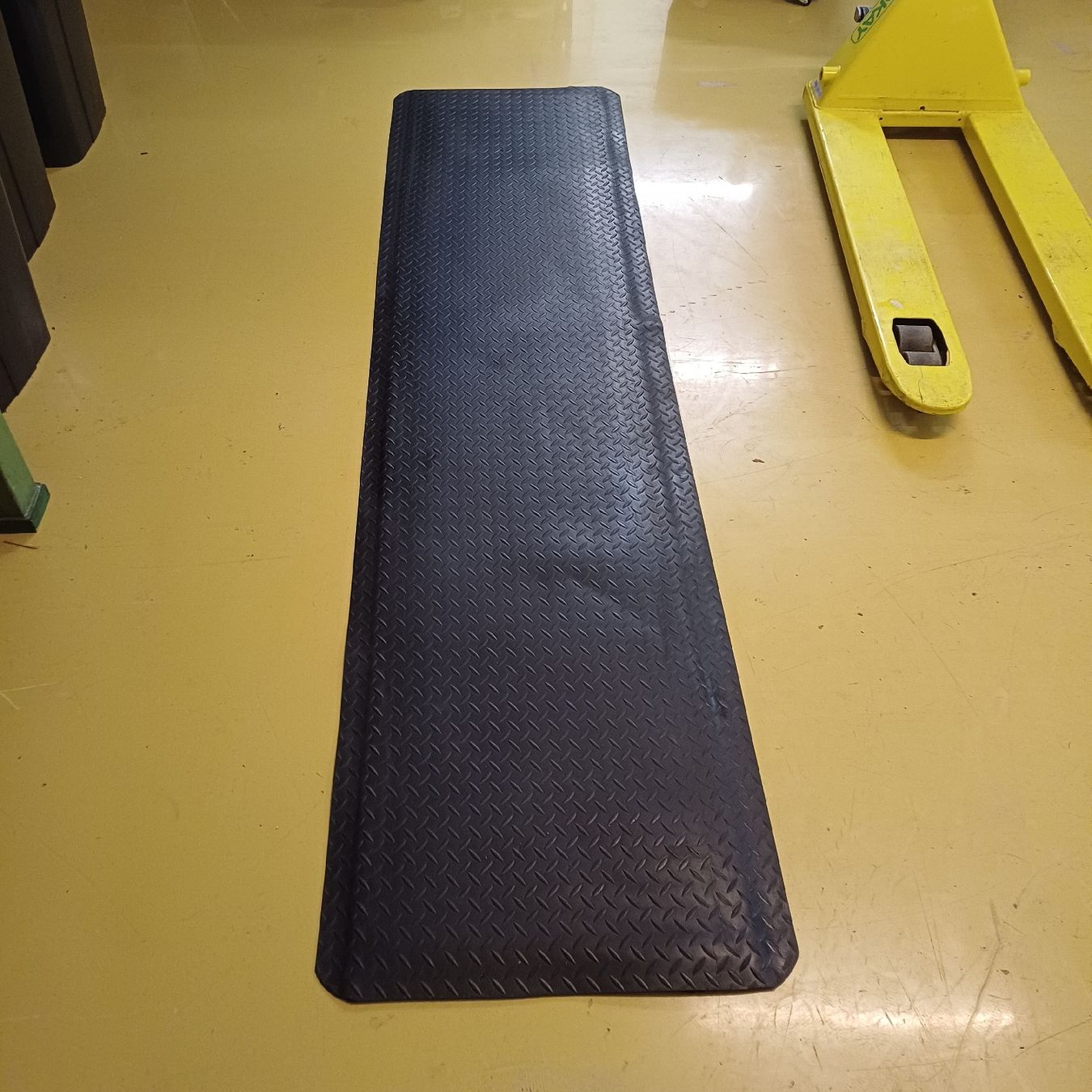 Bodenmatten: Werkstattmatte 62x146cm – Gebraucht aus Zunzgen von Bonanza010