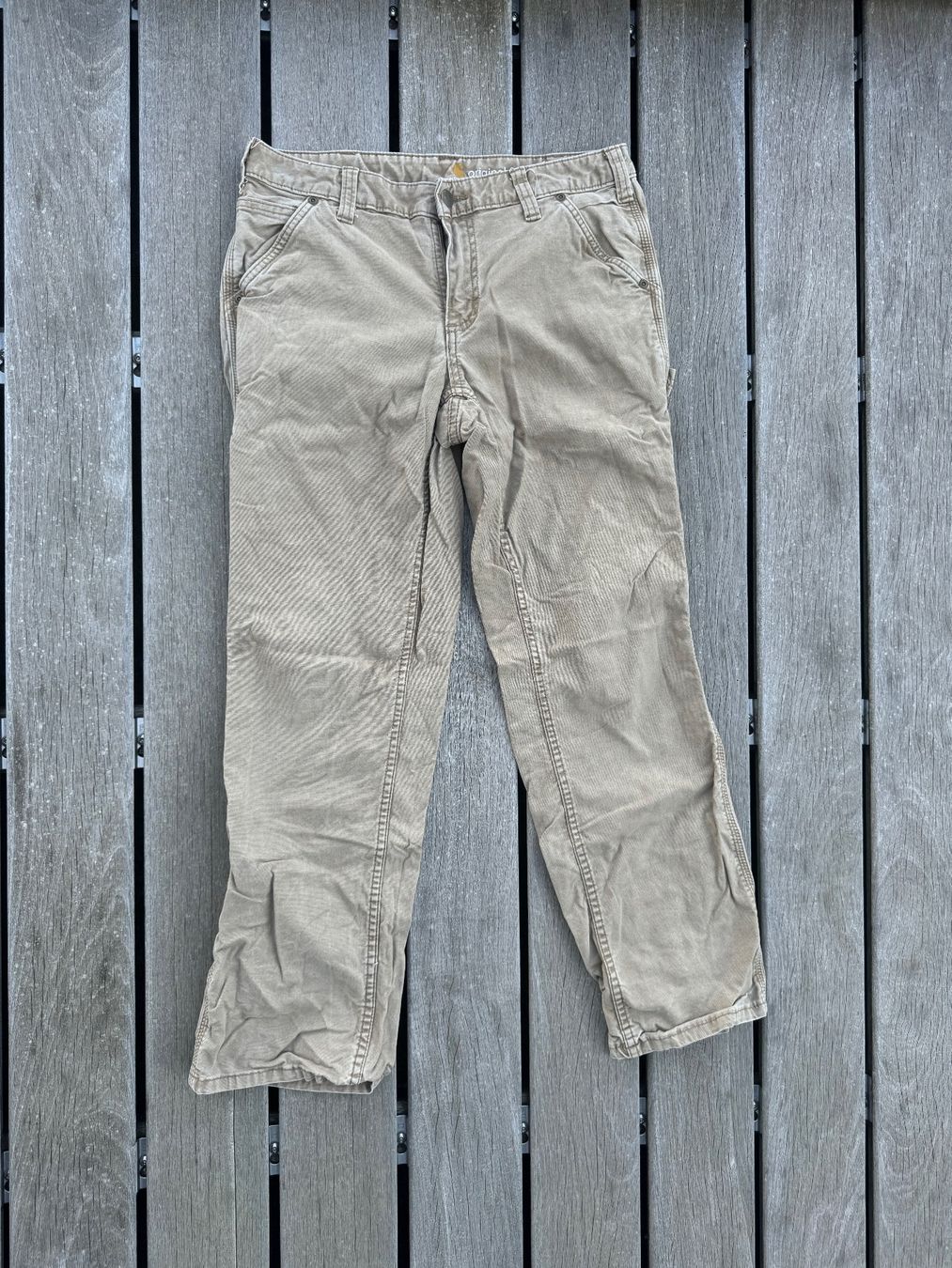 Carhartt Pantaloni: Carhartt pants – Usato da La Chaux-de-Fonds venduto da slishwardrobe 3