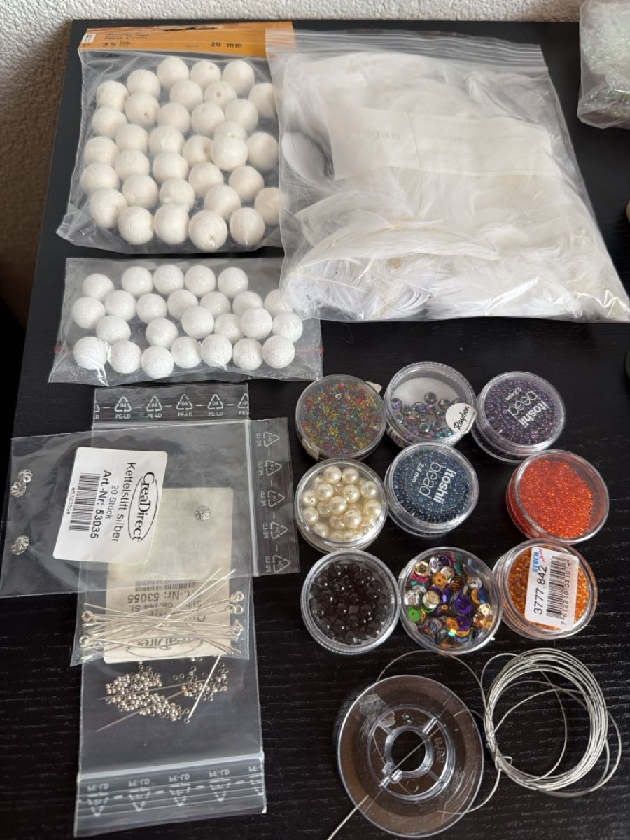 Kits de loisir créatif: Diverses Bastelmaterial – D'occasion à Hefenhofen par jbeb