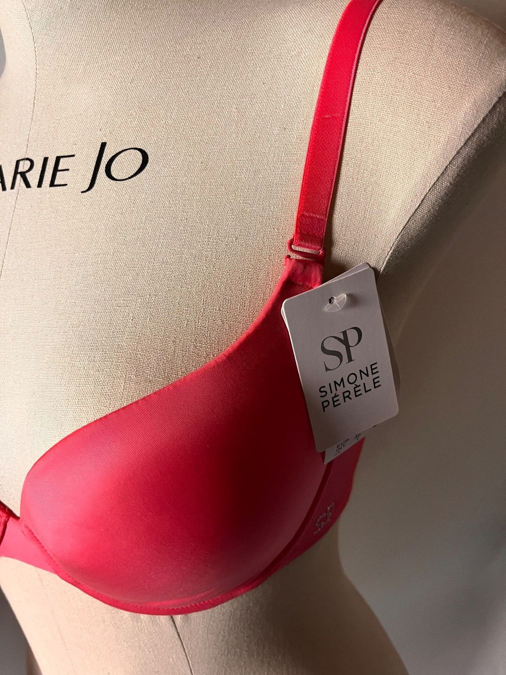 Sonstige Unterwäsche: Schalen-BH, SIMONE PERELE, Grösse 70 E, Farbe Pink – Neu und originalverpackt aus Rudolfstetten von gst_g7xl 1